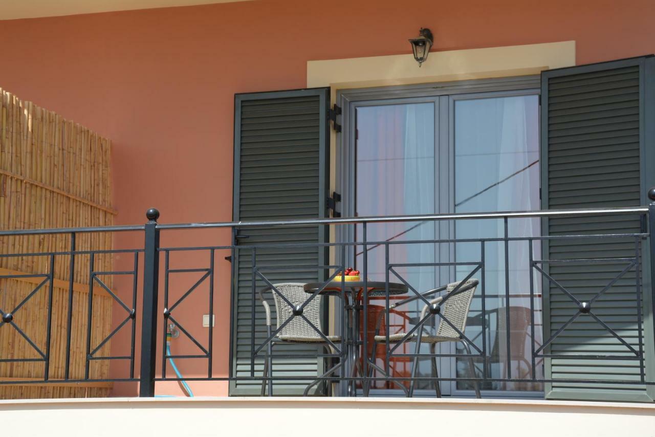 Lotus Sea View Studio Apartment 2 Lixouri Exterior photo